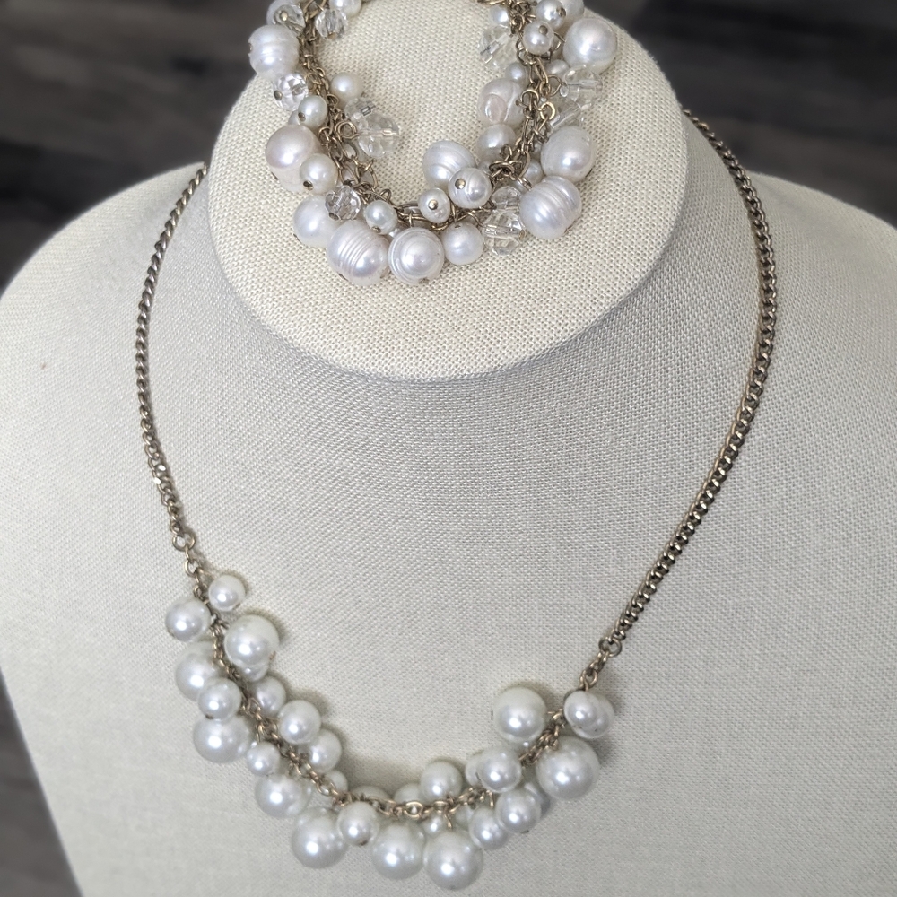 Vintage Glass Faux Pearl Necklace & Bracelet Set – Gold Tone Cluster